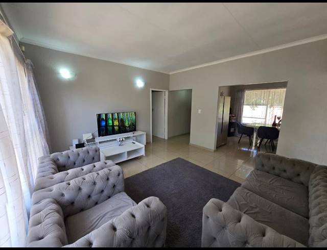 3 BEDROOM PROPERTY TO RENT IN BRACKENHURST